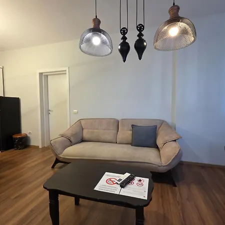 Daire Aura Skanderbeg Square Tiran