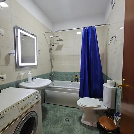 Aura Skanderbeg Square Apartment