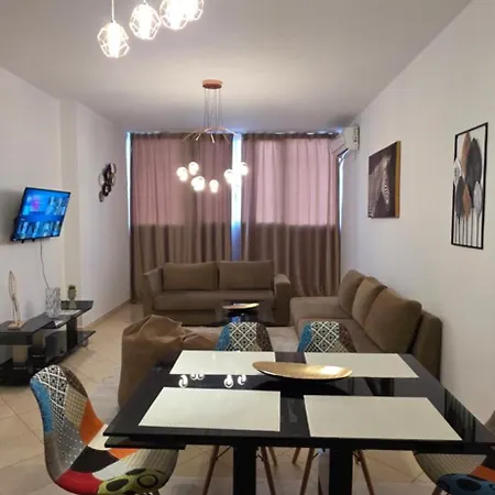 Aura Skanderbeg Square Apartman