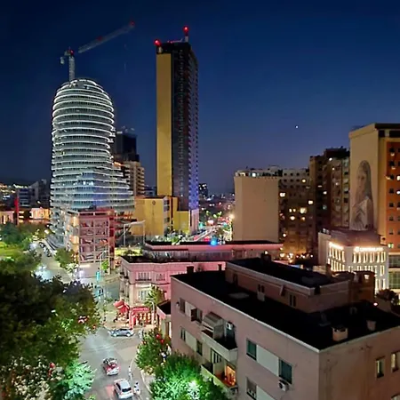 Aura Skanderbeg Square Apartament *