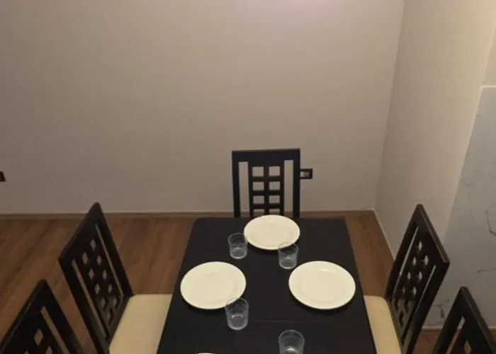 Aura Skanderbeg Square Appartement